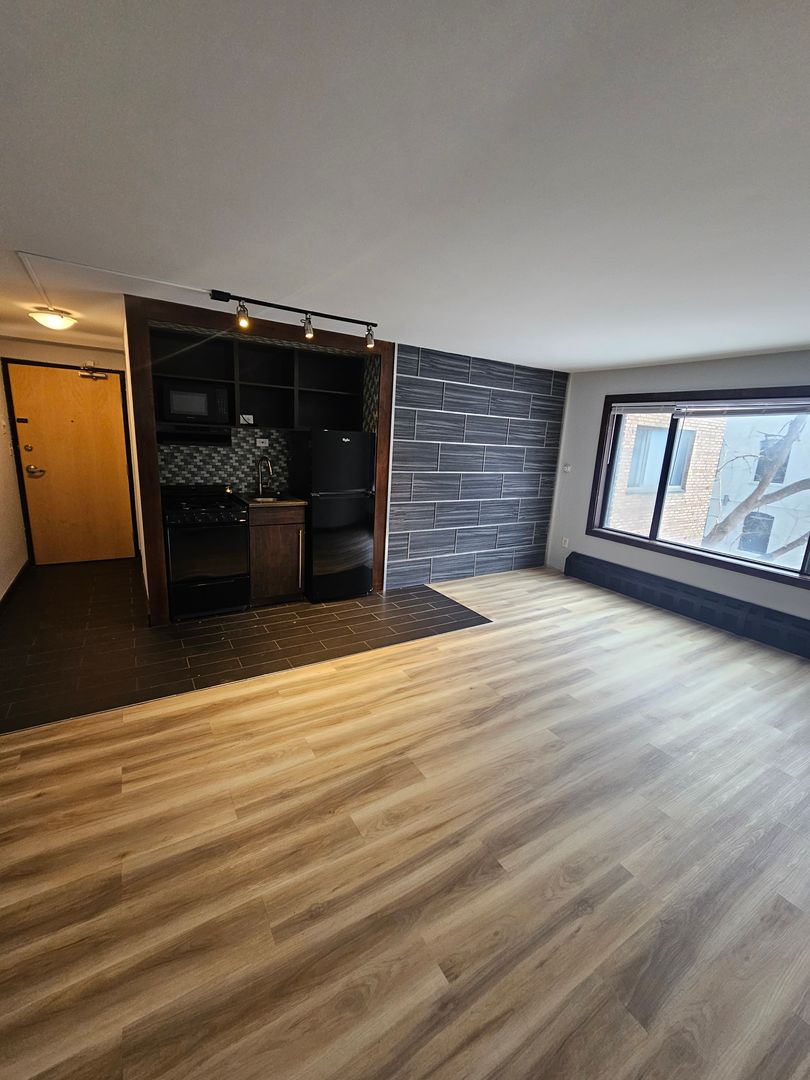 Mpls Apartment: 316 Oak Grove St