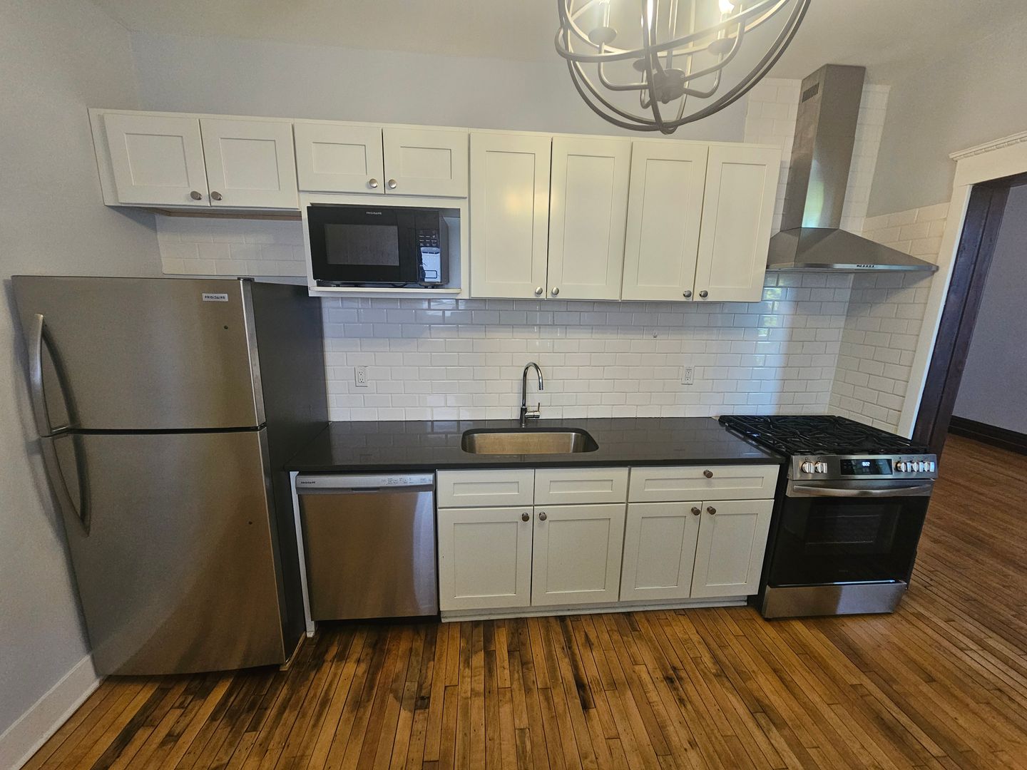 Mpls Apartment: 905 West Franklin