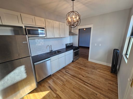 One of a Kind- Gorgeous One Bedroom