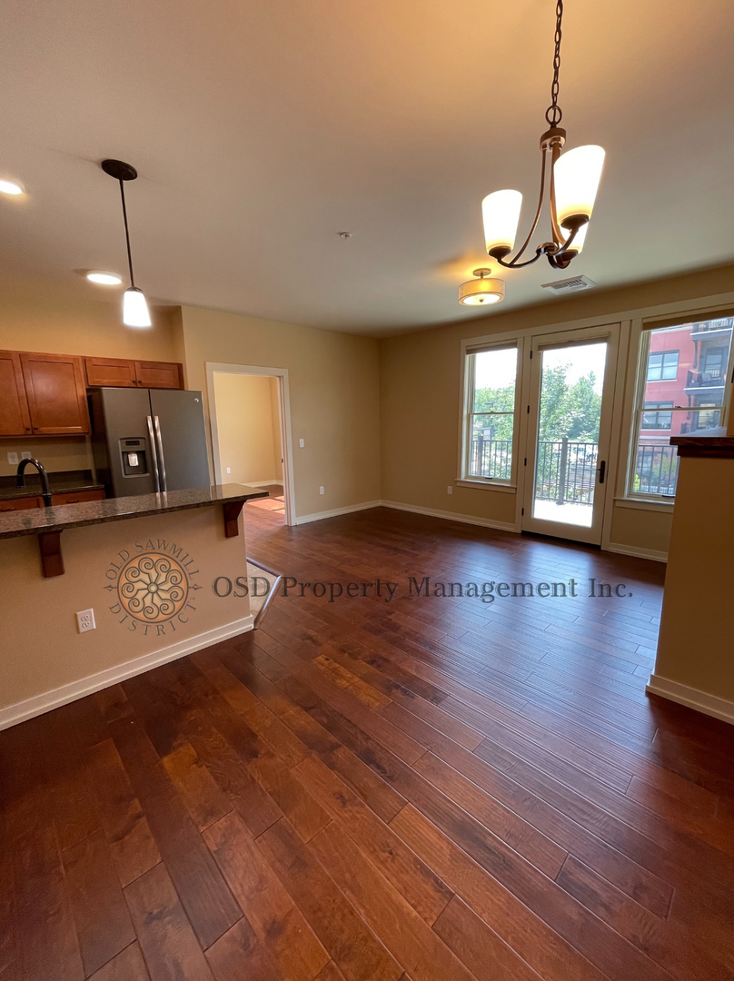 Polleys Square Luxury Condo For Rent 