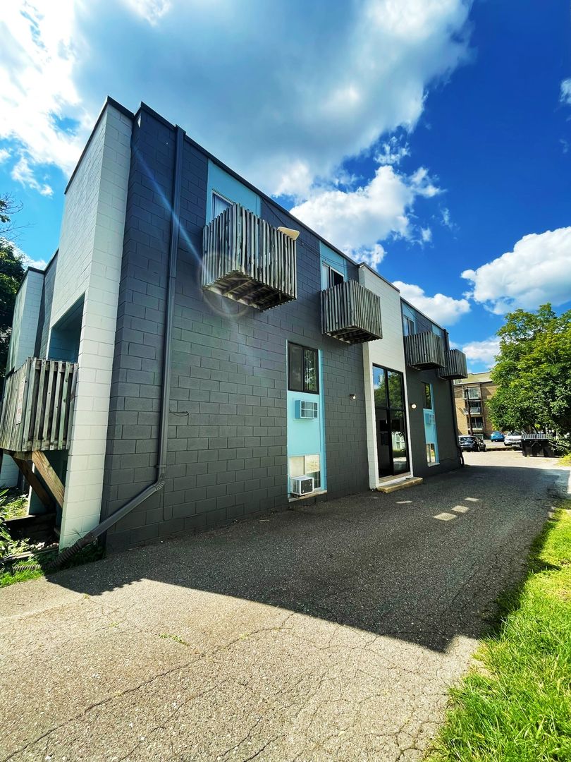 Ann Arbor Apartment: 526 Linden St