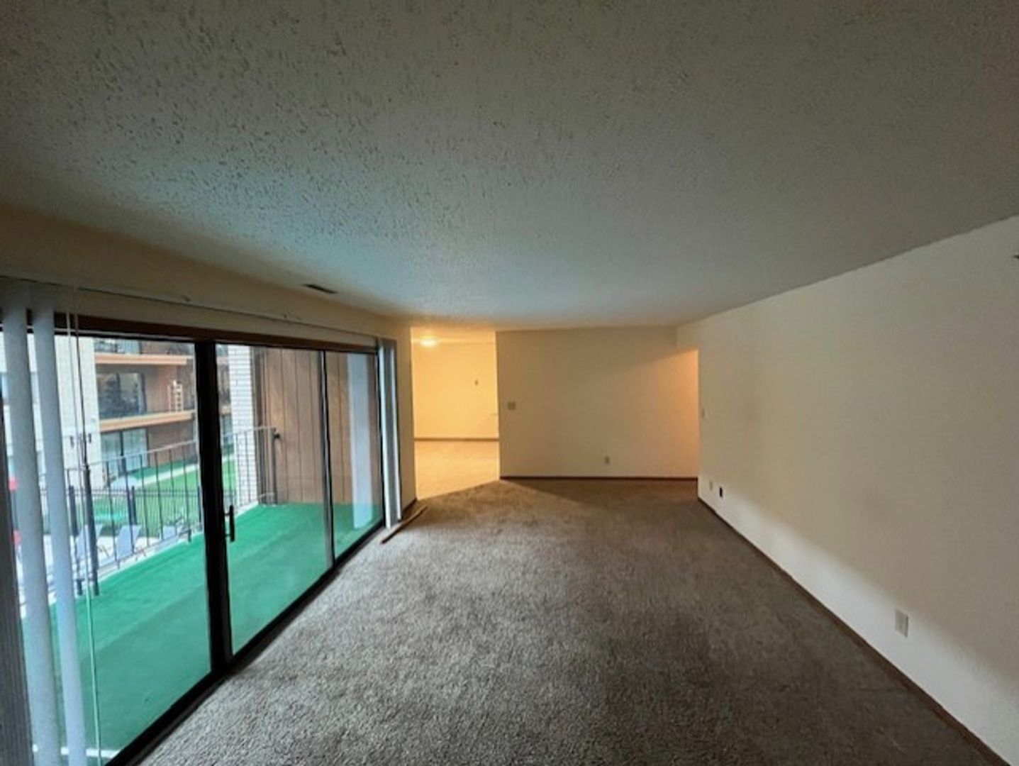 2 Bed 2 Bathroom Unit in a Family and Pet Friendly Building Available Now!