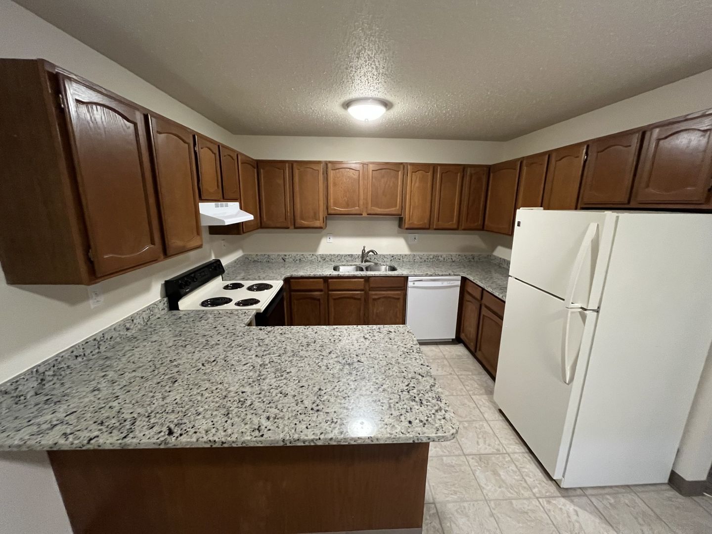 Duluth Apartment: 825 PARTRIDGE STREET