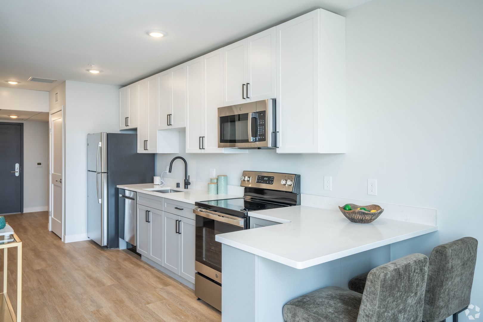 Superior Apartment: 110 E 2nd Street
