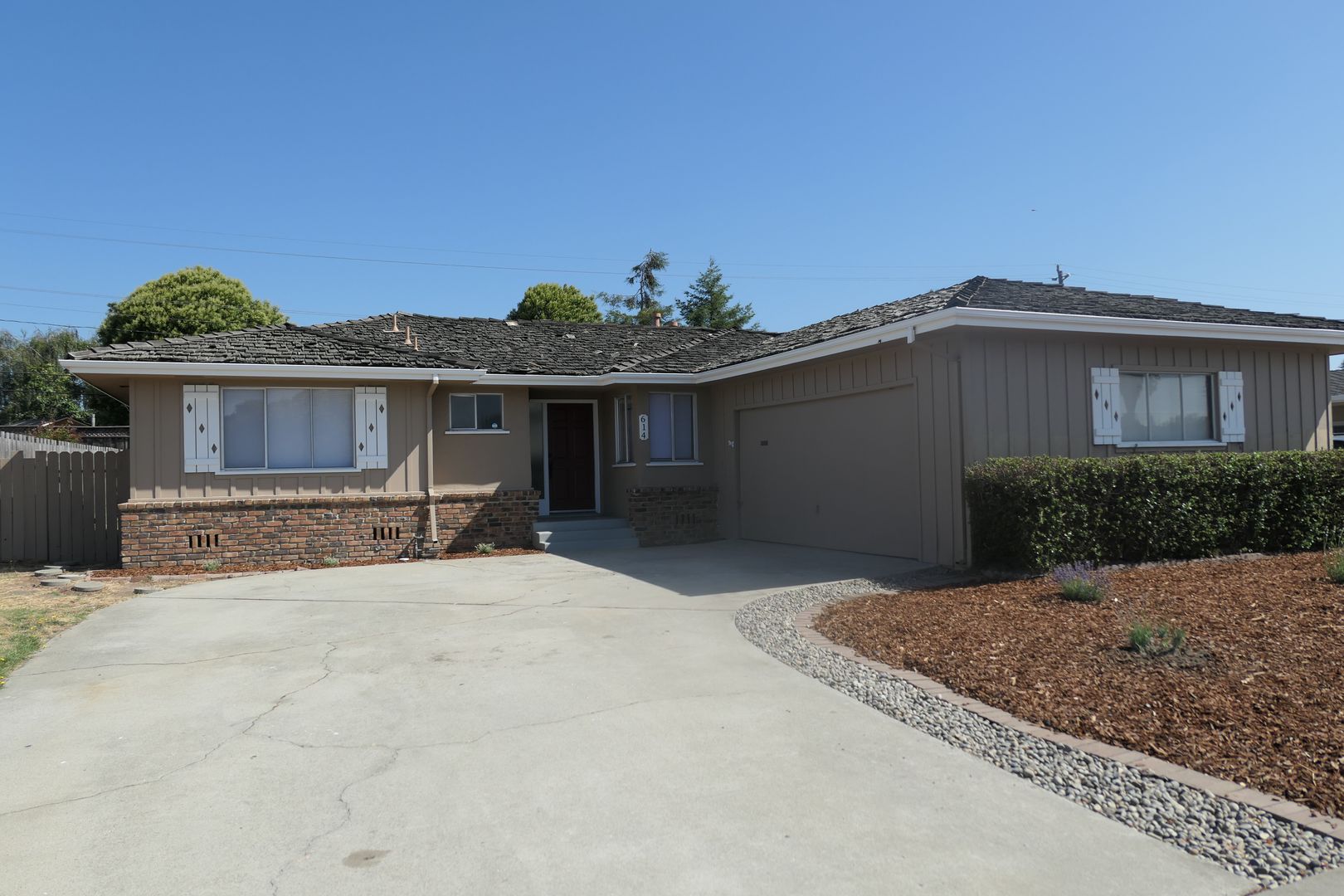 614 Martinelli St. Watsonville, CA 95076 