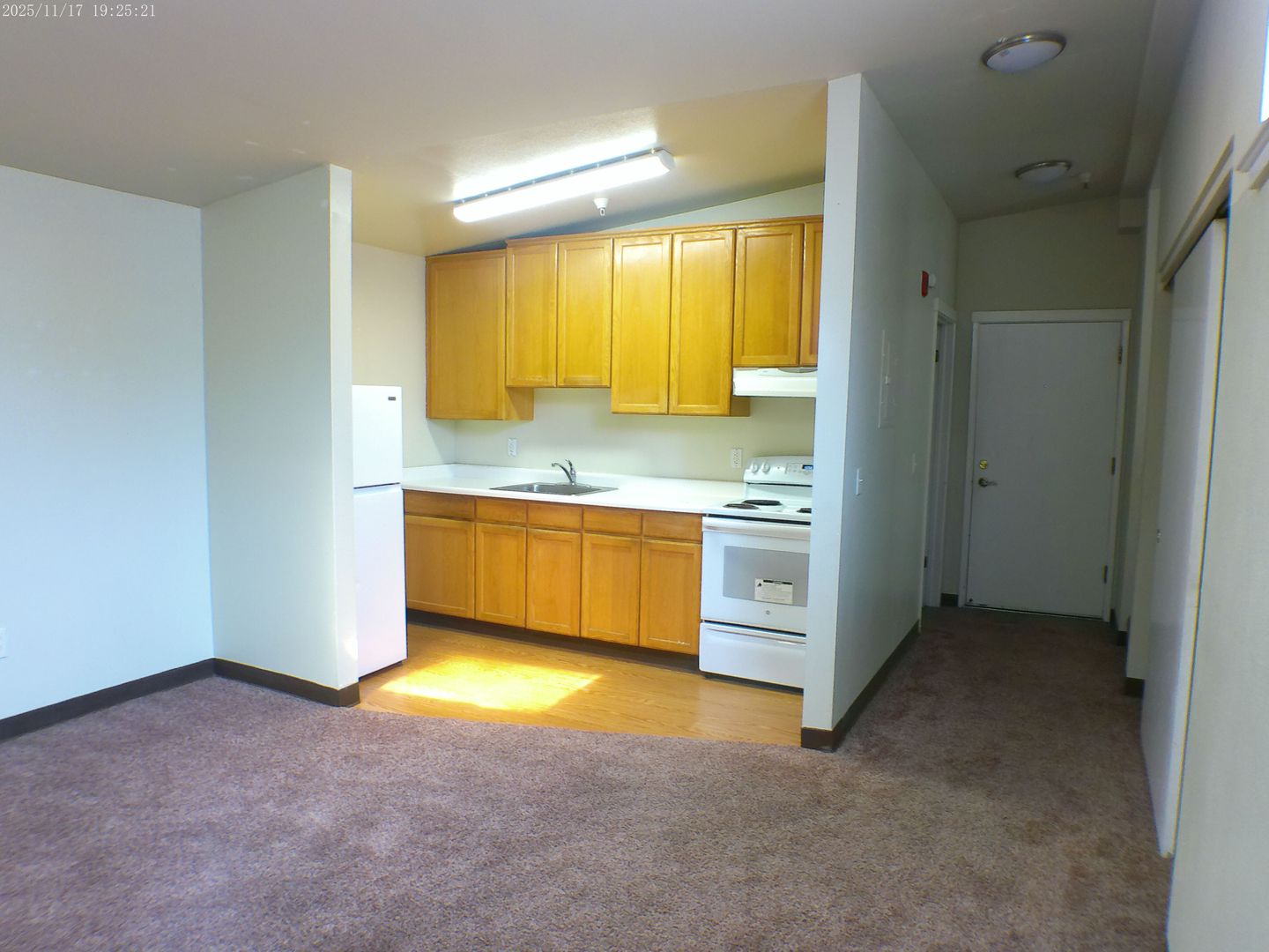 Watsonville Apartment: 508 Main St