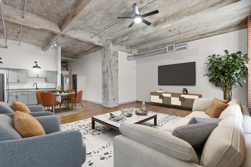 Large 2-Bedroom Loft with Exposed Brick – photo 1