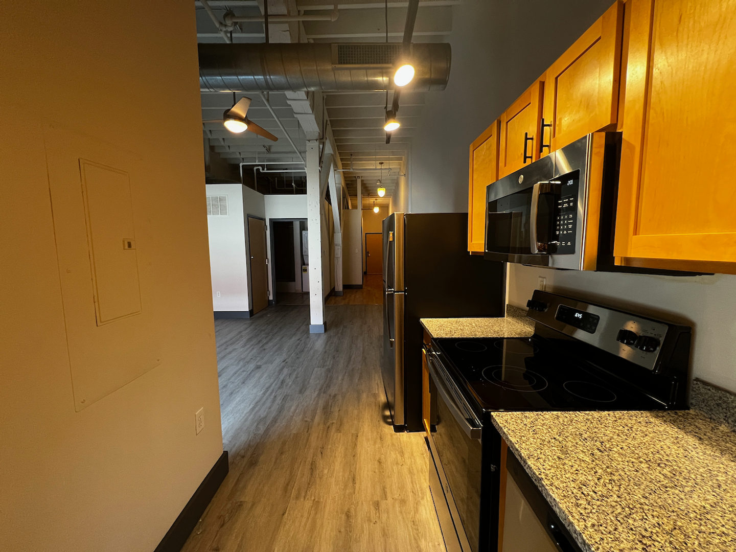 Saint Louis Apartment: 1019 N Skinker Pkwy