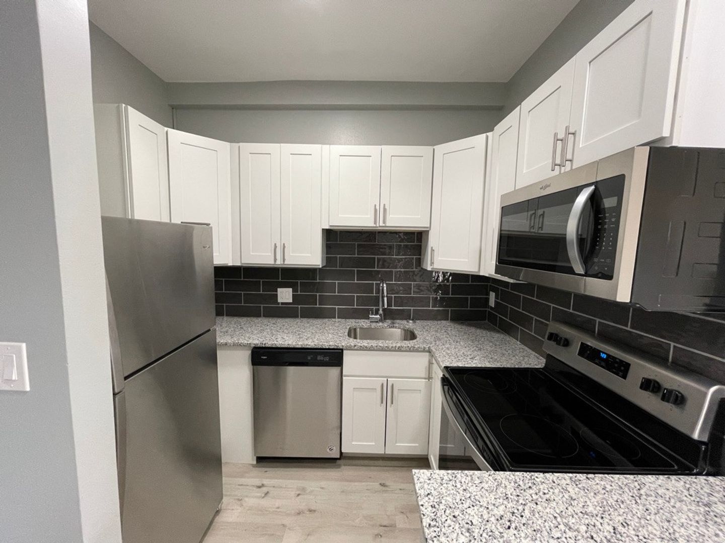 St Louis Apartment: 629 Clara Ave