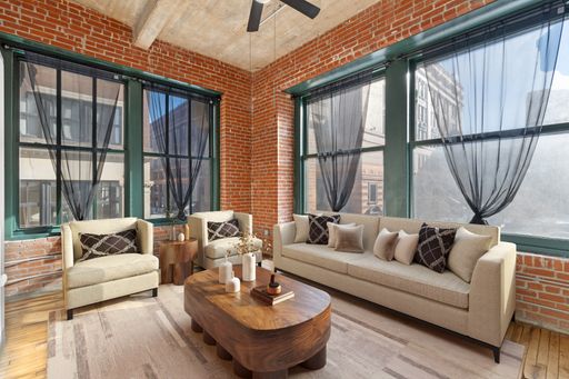 Large 1-Bedroom Loft with Open Living Space and Exposed Brick – photo 1