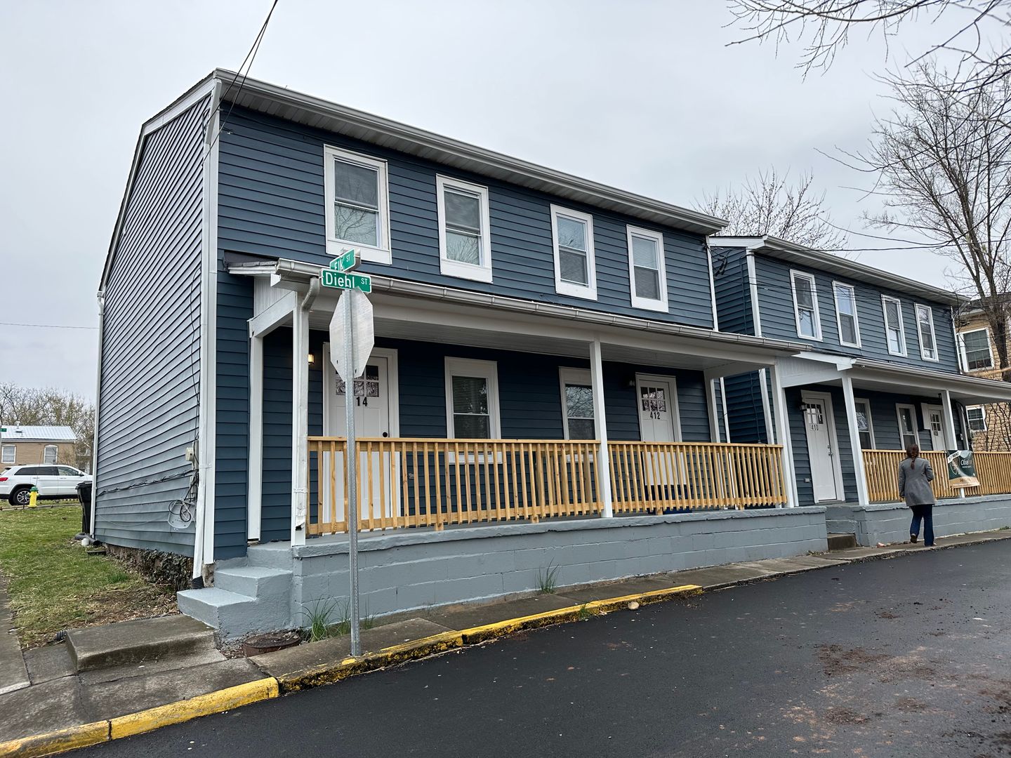 Winchester House: 412 Diehl Street
