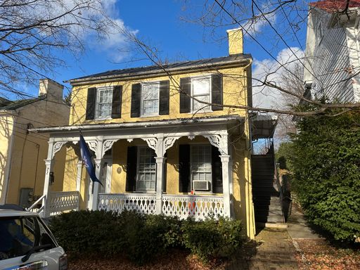 22 Peyton St - Apt 3 – photo 1