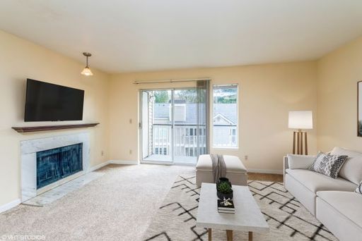 2 Bedroom 1 Bathroom 2nd Floor – photo 1