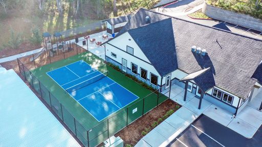 1370 Wendell Ave SE - 304
