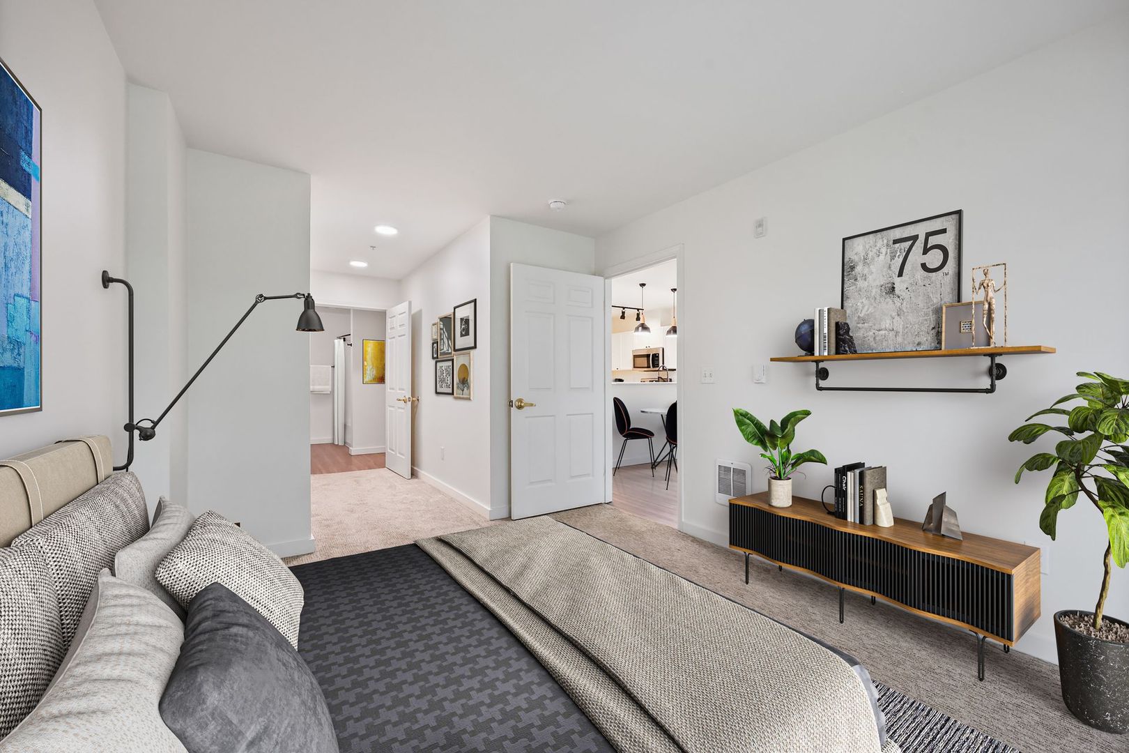 SEATTLE Apartment: 1200 MERCER ST