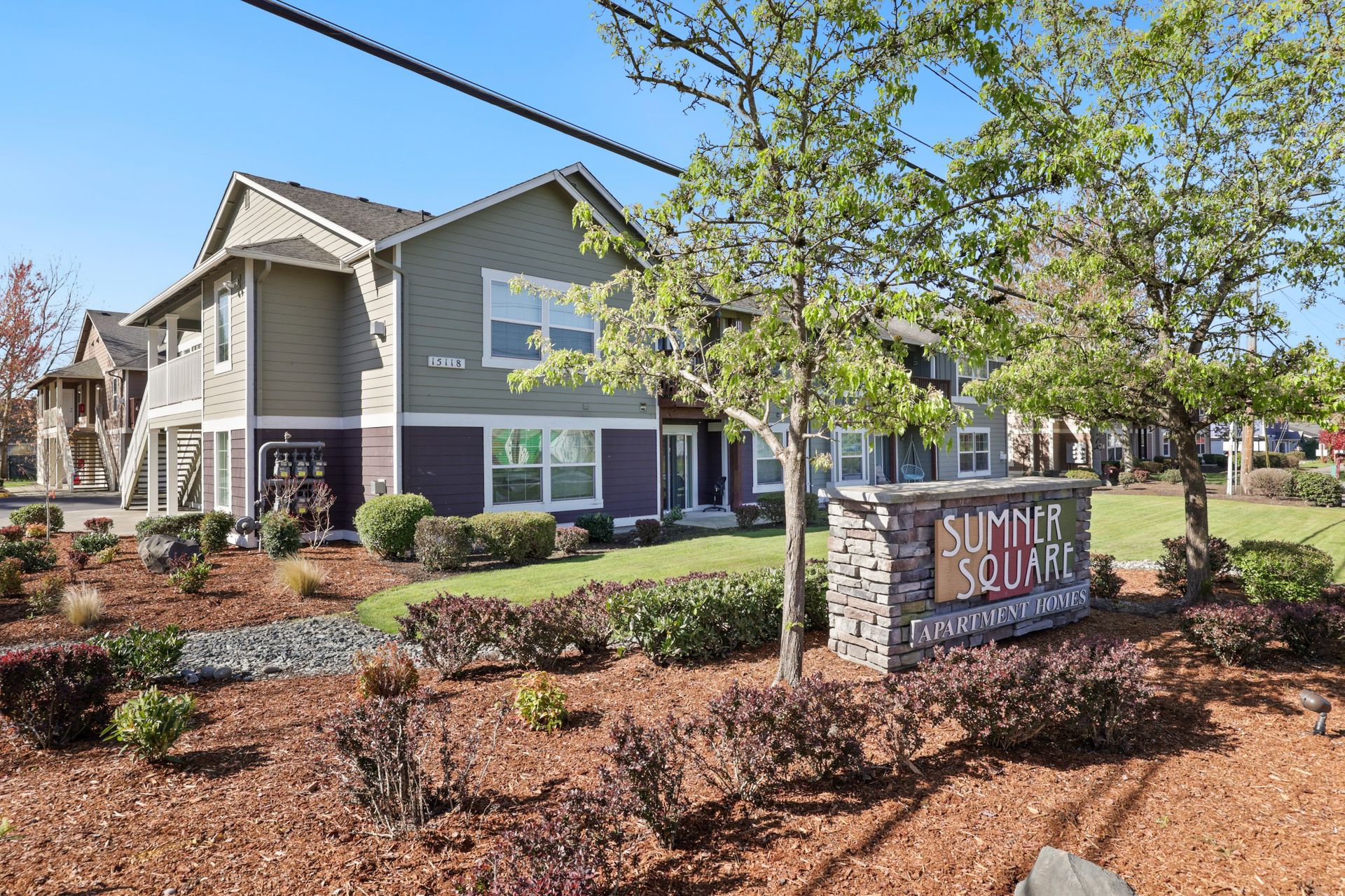 SUMNER Apartment: 15106 ELM ST E