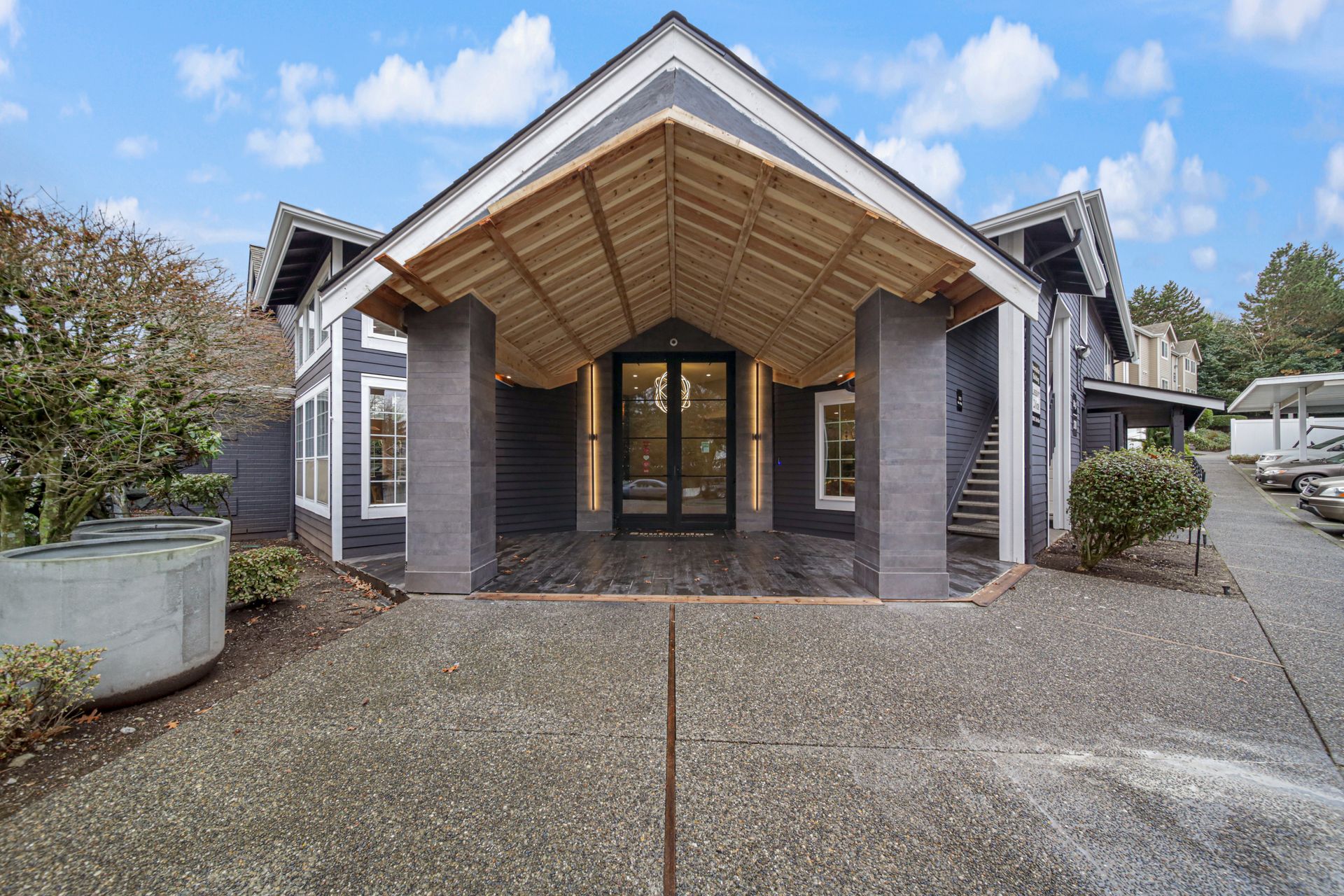 PUYALLUP Apartment: 2700 S. MERIDIAN