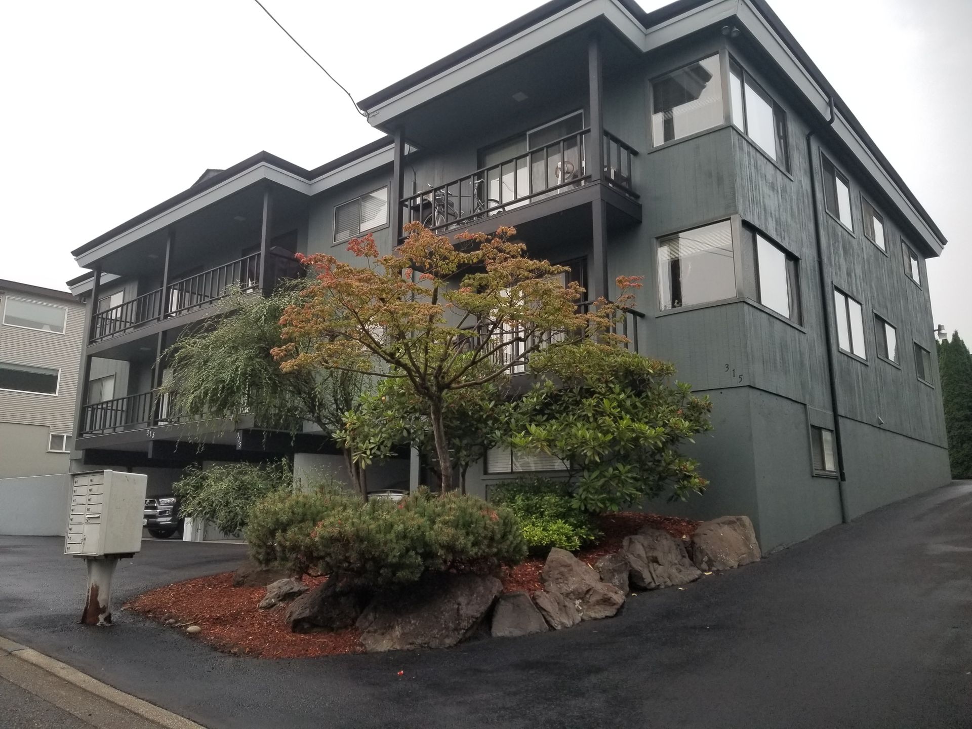 KIRKLAND Apartment: 315 5TH AVE S