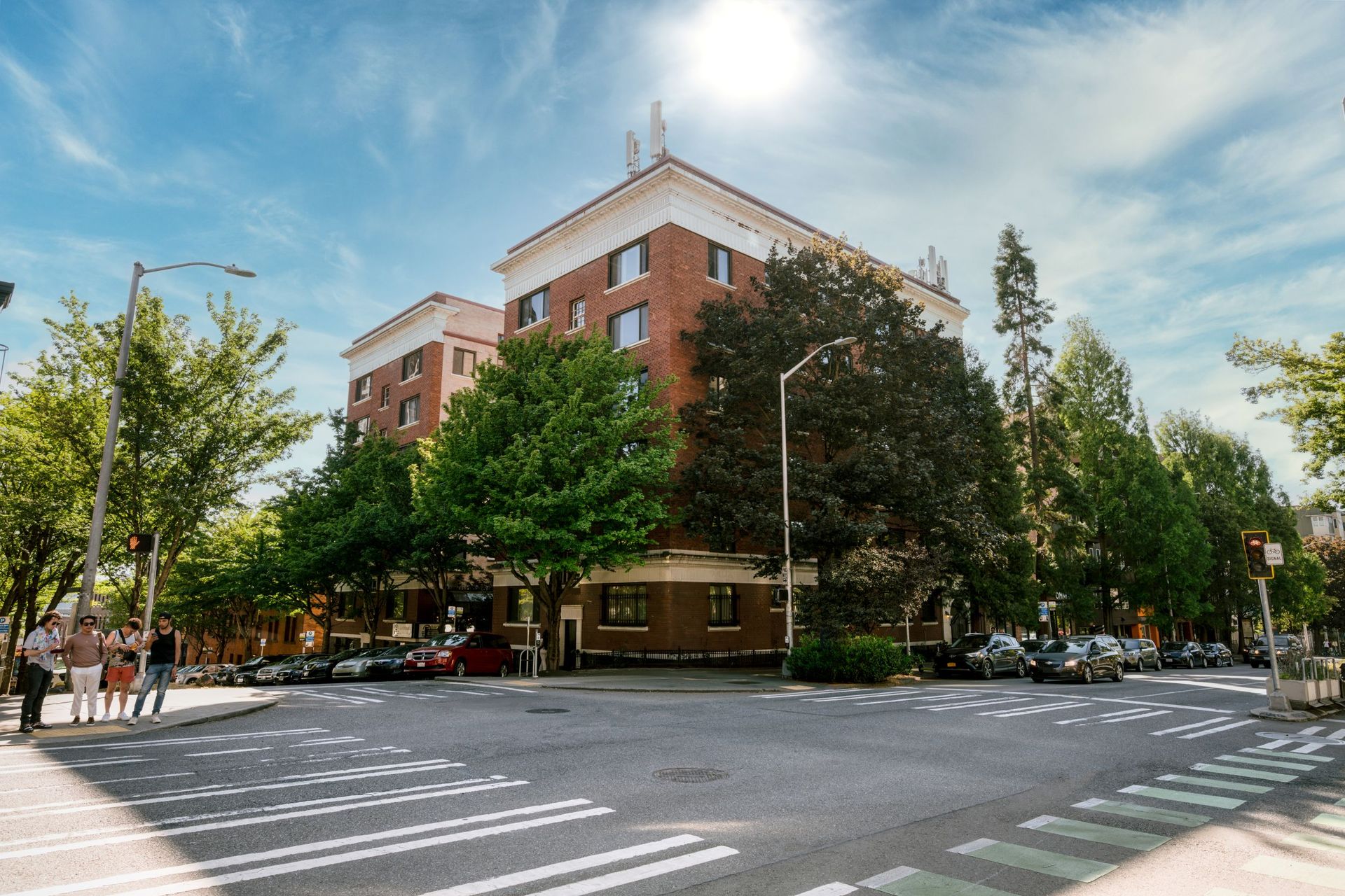 Seattle Apartment: 2205 2nd Avenue