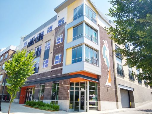 MOONBURN ON MORTON - THE LAMPLIGHTER #210 - AVAILABLE FOR SUBLEASE – photo 1