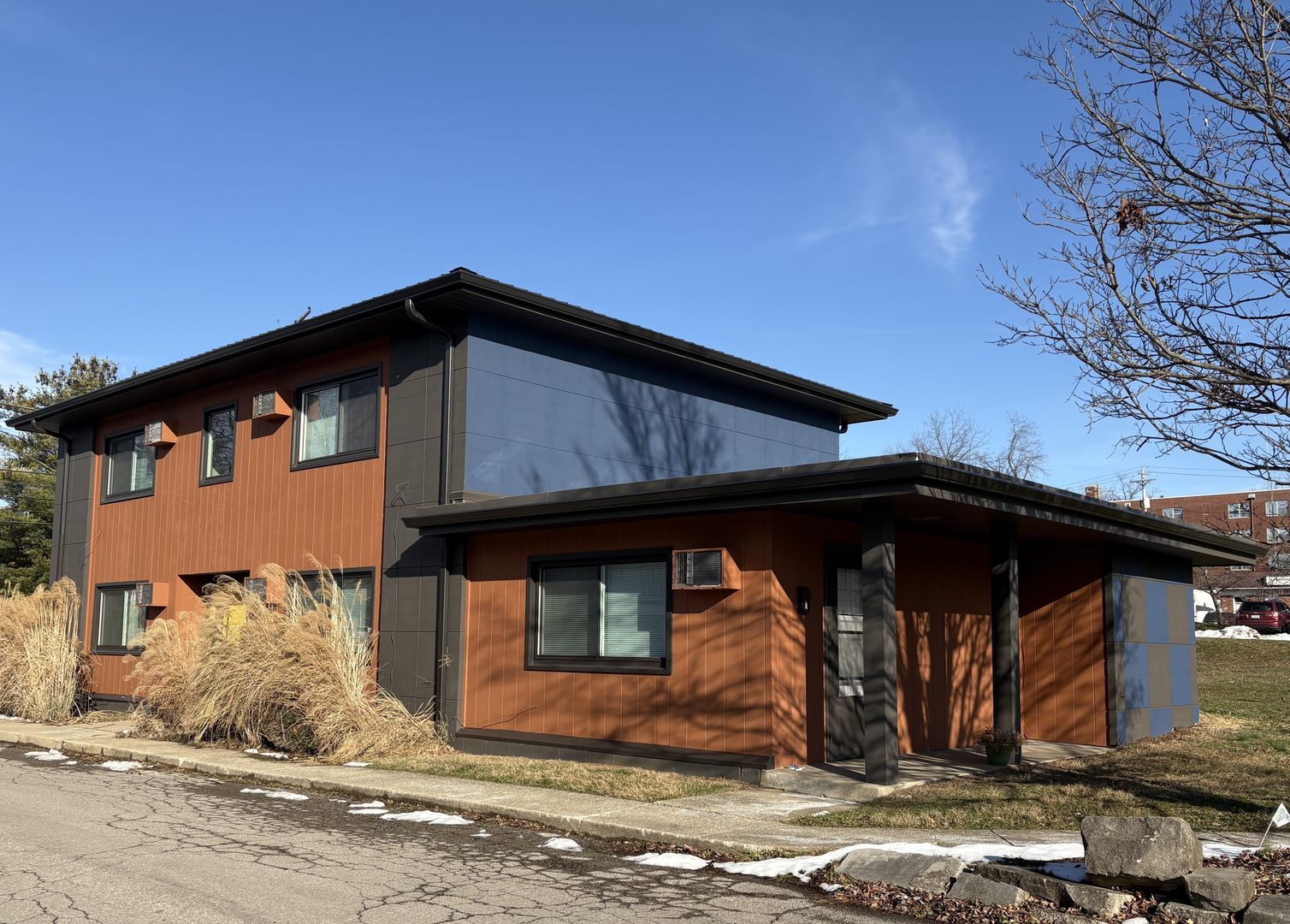 Bloomington Apartment: 508 E Cottage Grove Ave