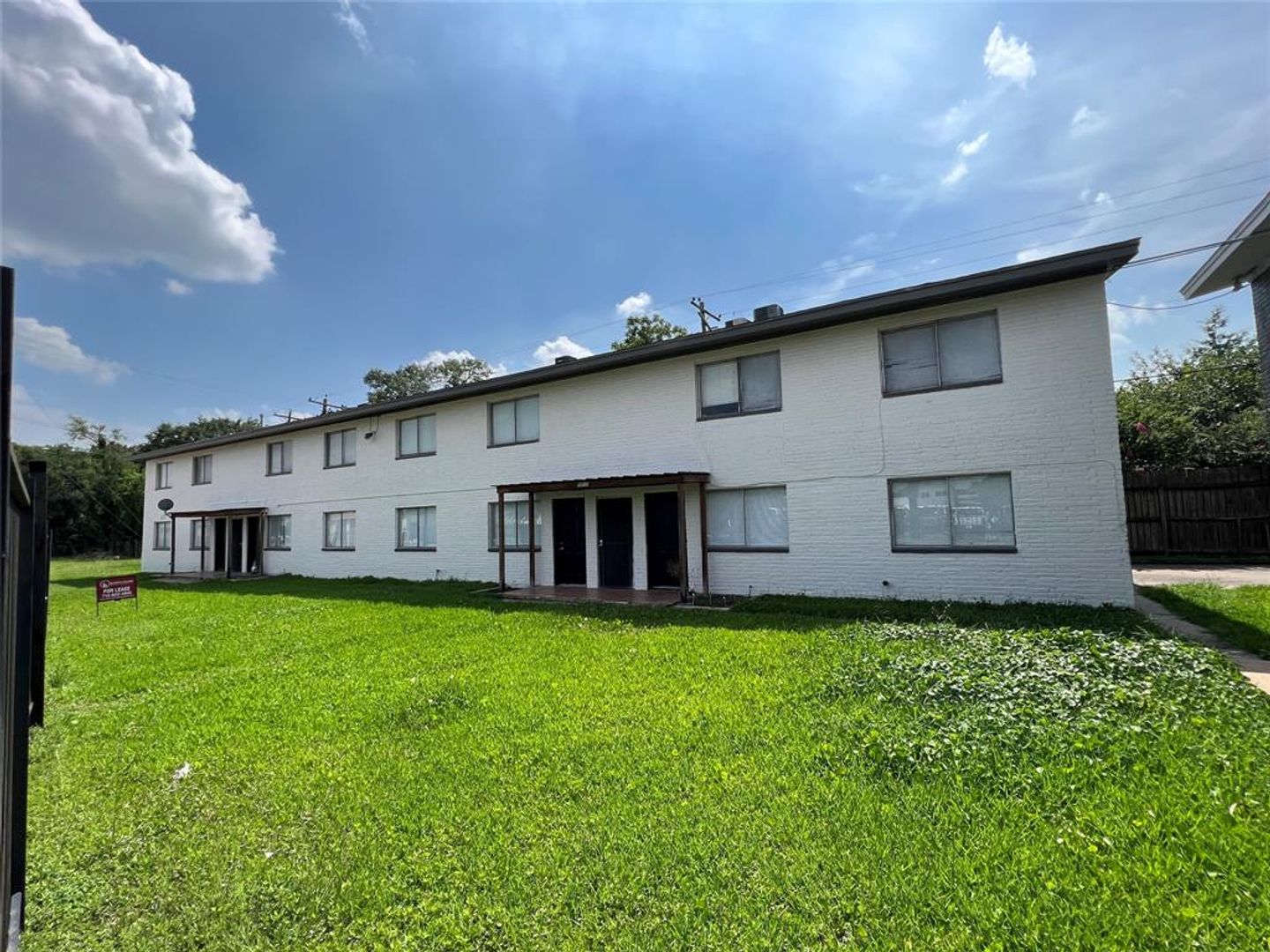 Houston Apartment: 1133 -1149 N. Durham  Dr.