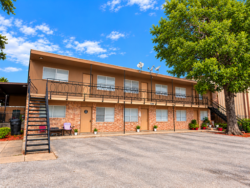 1 Bedroom Apartment – 5200 Michaux St, #4, Houston, TX 77009