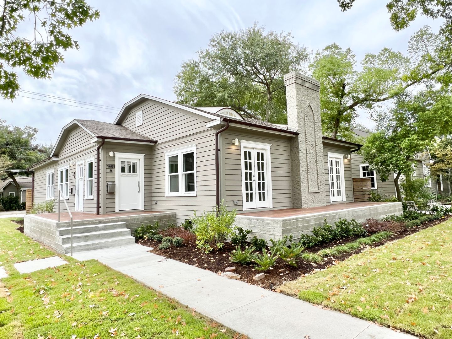 Houston Apartment: 1401 Branard St