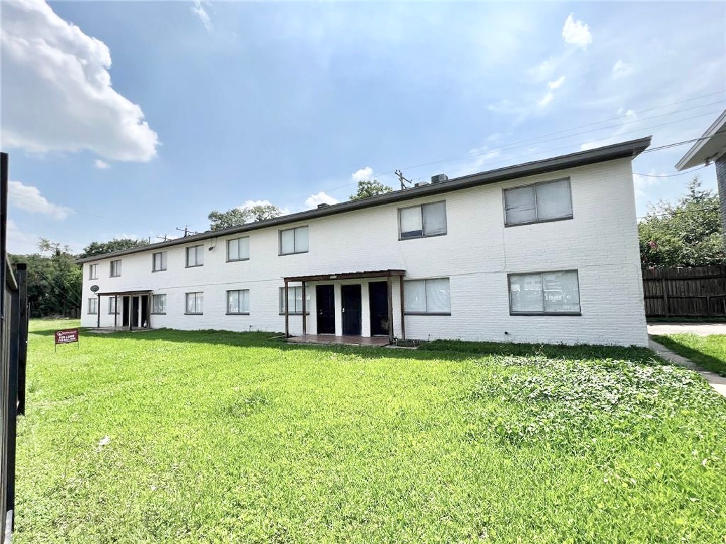 Houston Apartment: 1133 -1149 N. Durham  Dr.