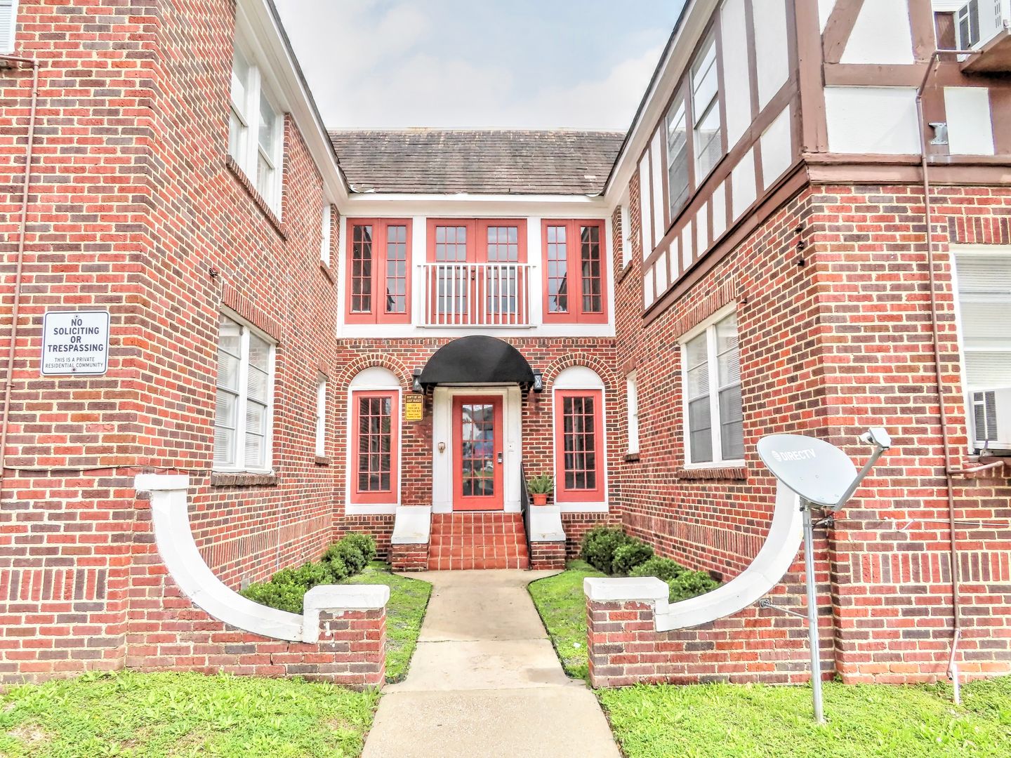 Houston Apartment: 3920 Fannin St.