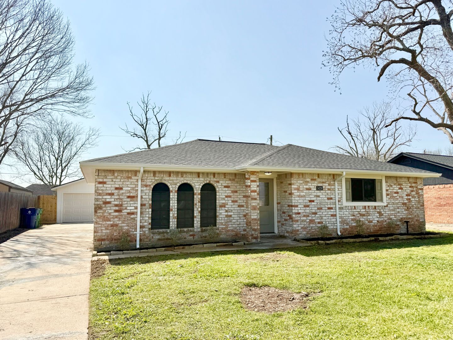 Angleton House: 1429 Northview Dr.
