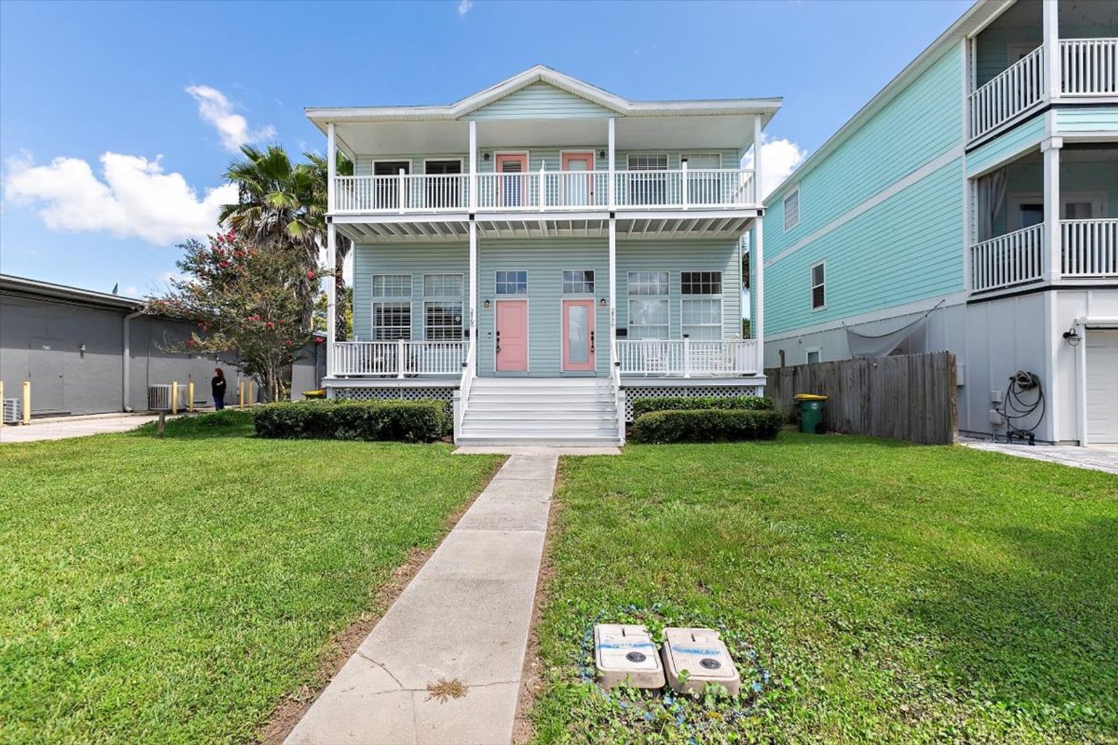 Jacksonville Beach Townhome: 217 7TH AVE S, Jacksonville Beach, FL 32250