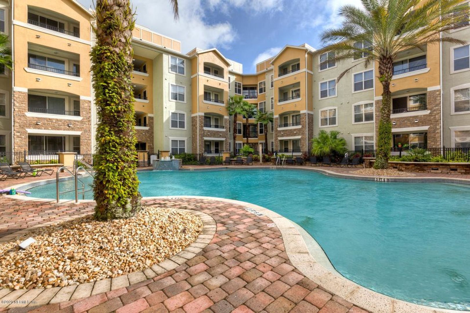 JACKSONVILLE House: 8539 W GATE PKWY