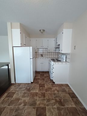 Freshly Painted one bedroom one bathroom Daly City – photo 1