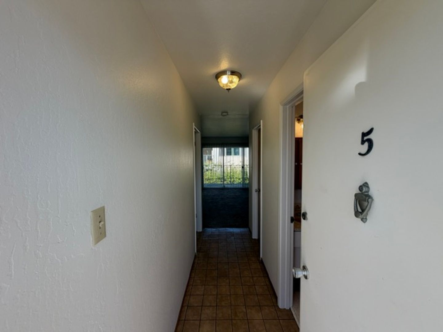 South San Francisco Apartment: 398 Alida Way
