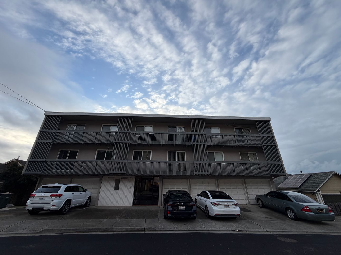 Pacifica Apartment: 546 Monterey Road