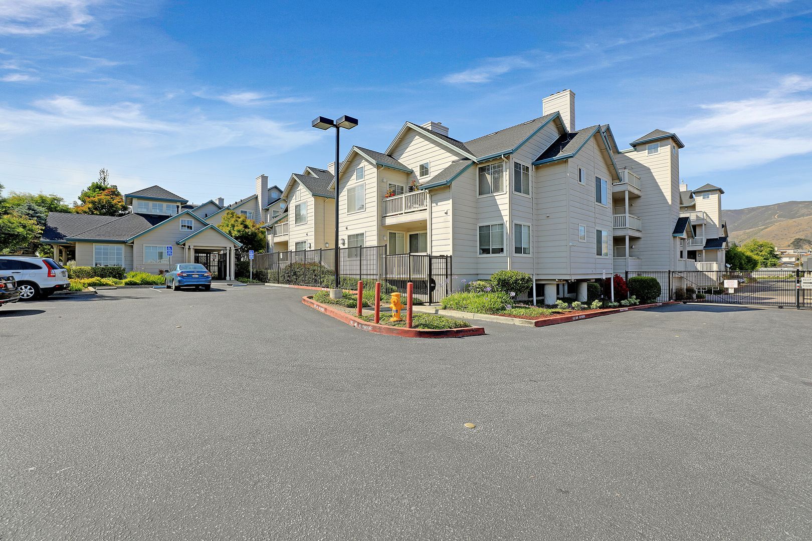 South San Francisco Condo: 1400 El Camino Real #231