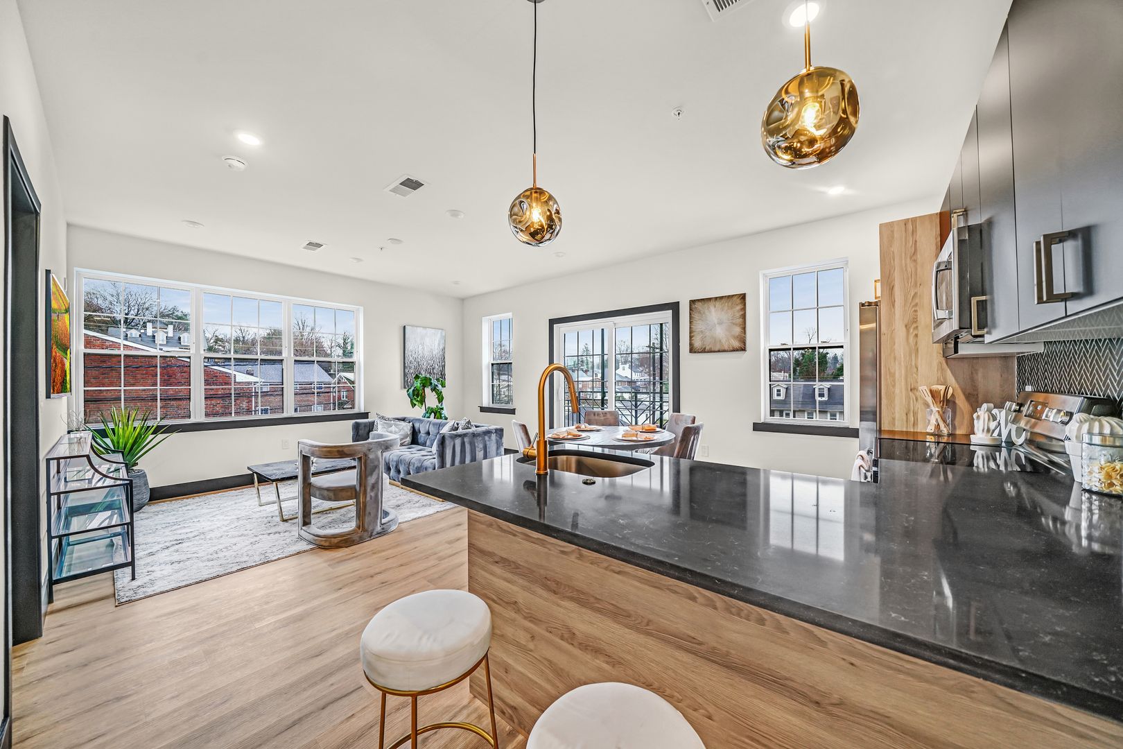 Phoenixville Apartment: 142 Church ST