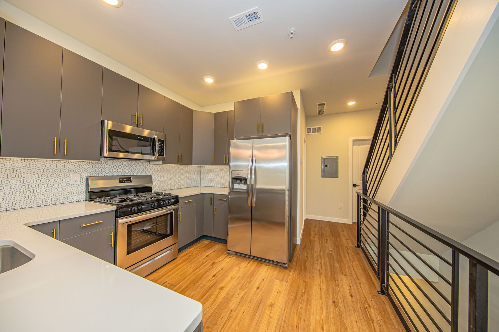 Philadelphia Apartment: 2402 W Jefferson ST