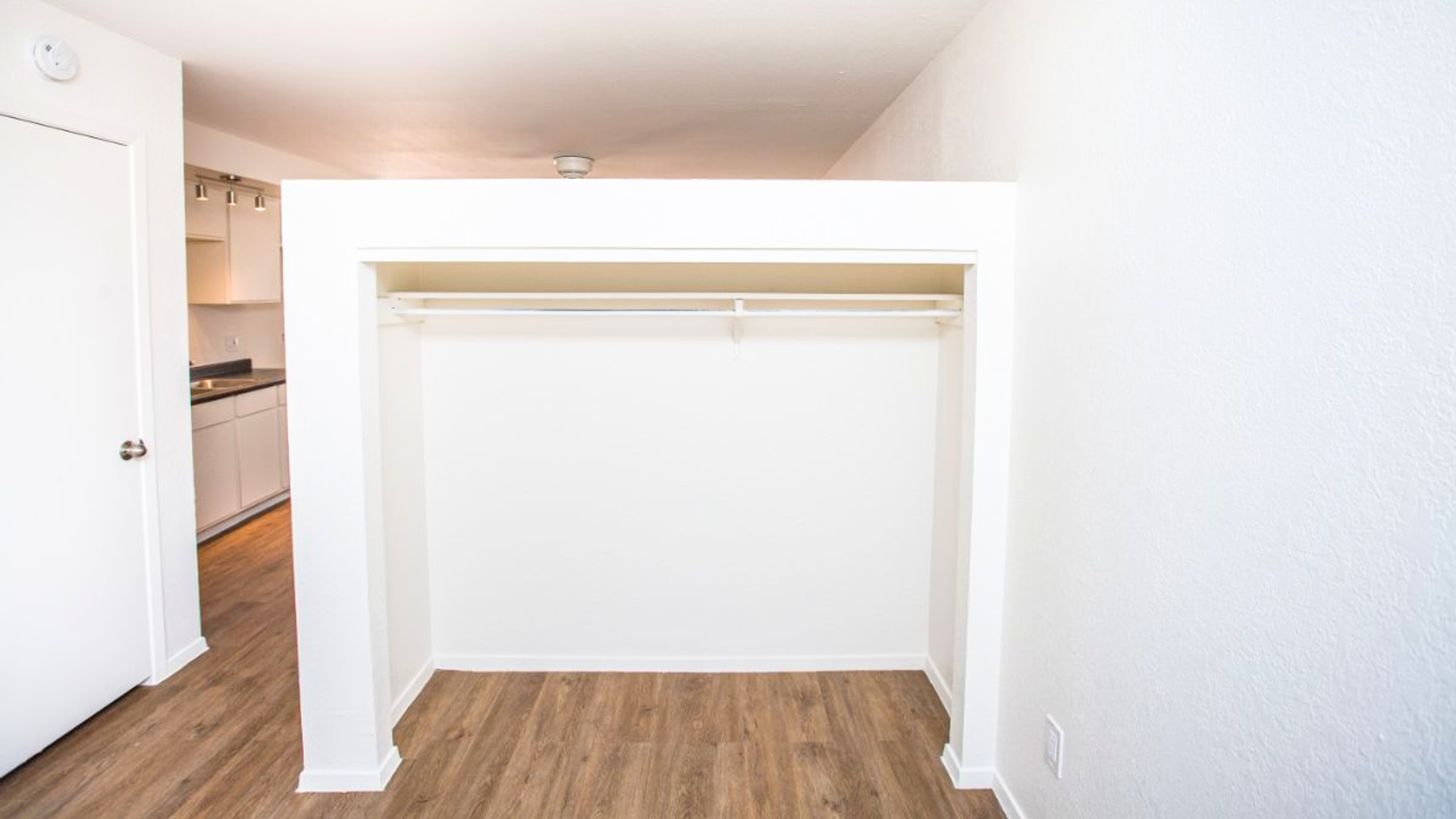 Mary Jane Apartments 6 of 12