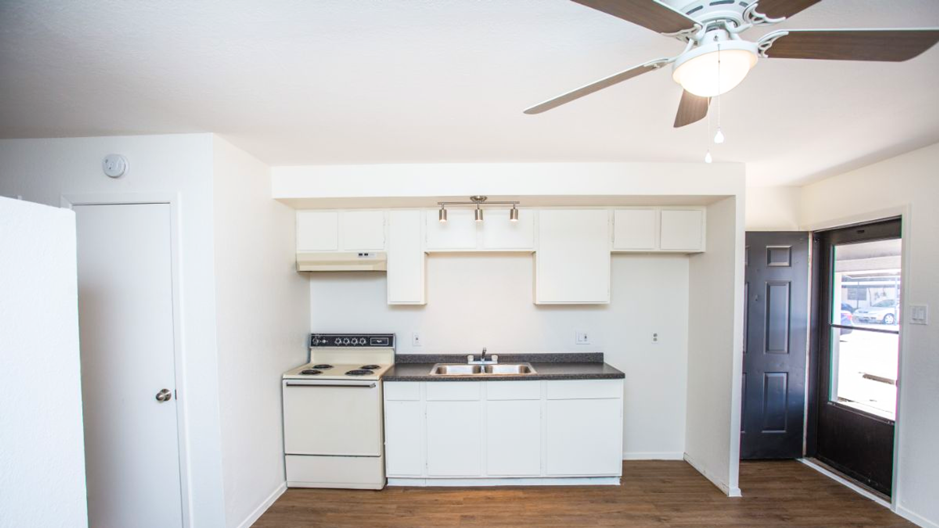 Mary Jane Apartments 4 of 12
