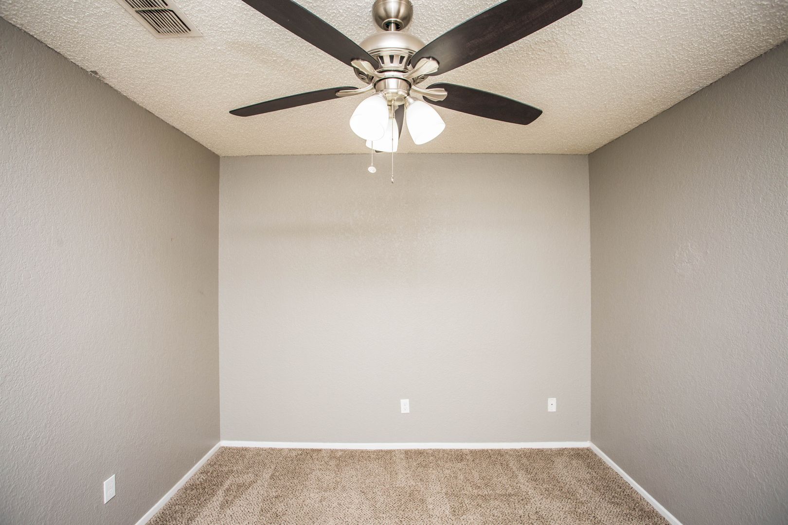 Farrar Apartment South 6 of 8