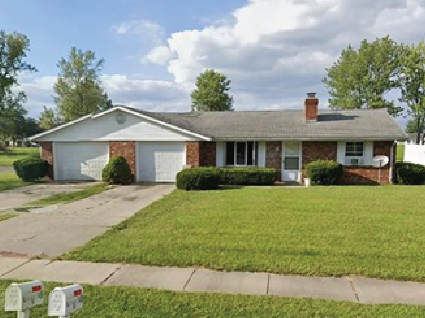 Lima Apartment: 1498 Edgewood Dr.