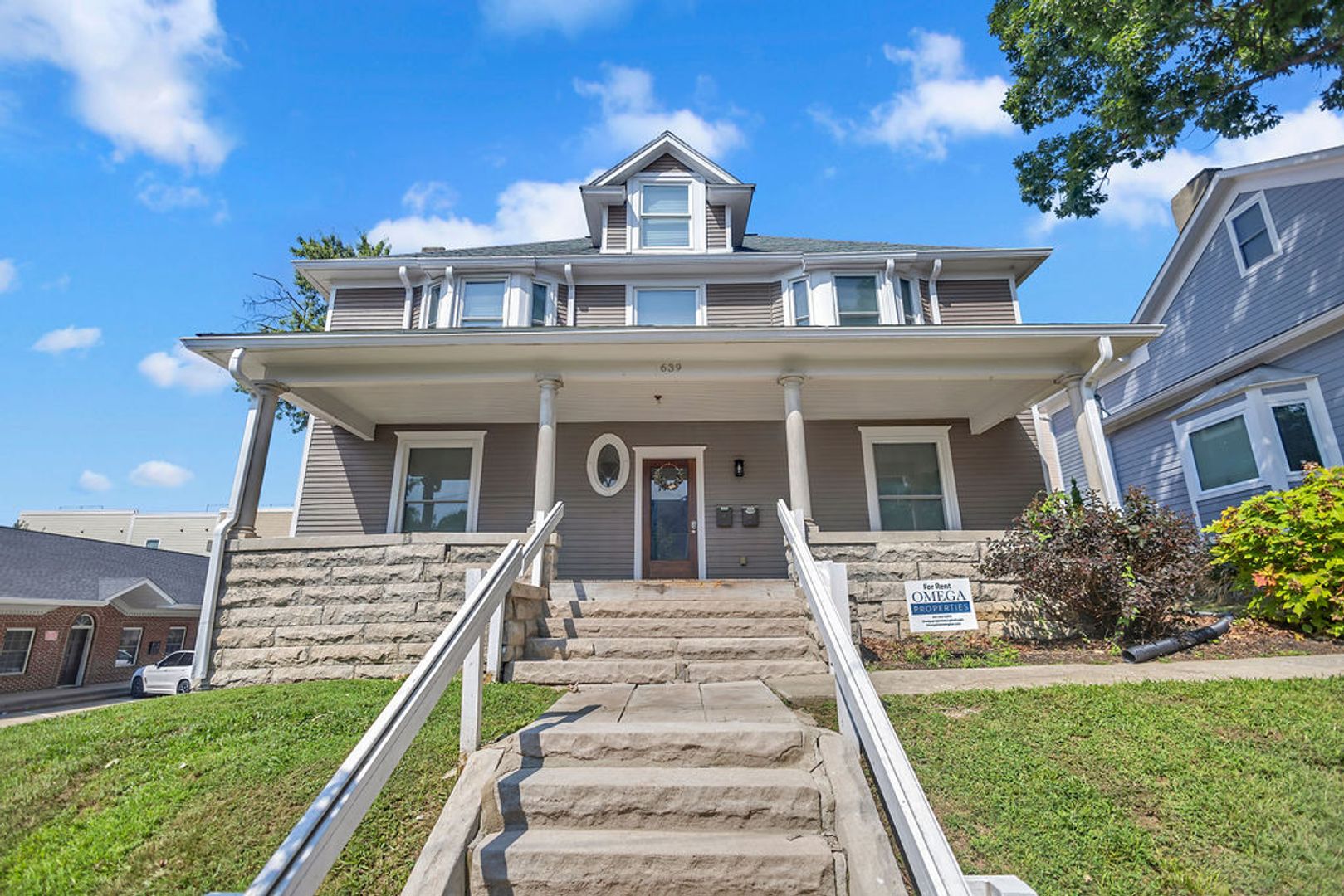 Bloomington Apartment: 639 N. College Apt