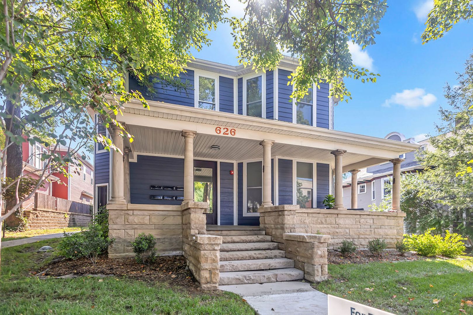 Bloomington Apartment: 626 N. College Ave.