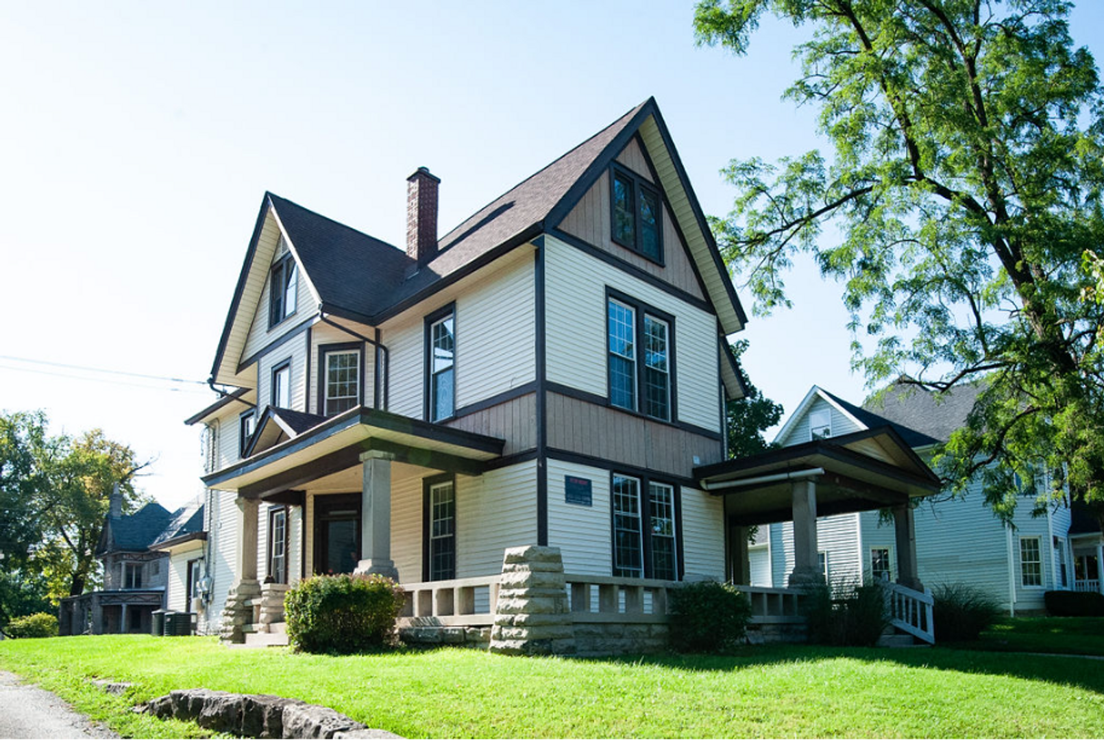 Bloomington Apartment: 515 N. Washington