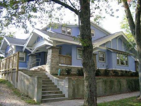 Bloomington Apartment: 411 N. Washington St.