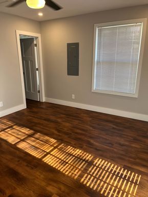 ** AVAILABLE 2027-2028** – photo 1