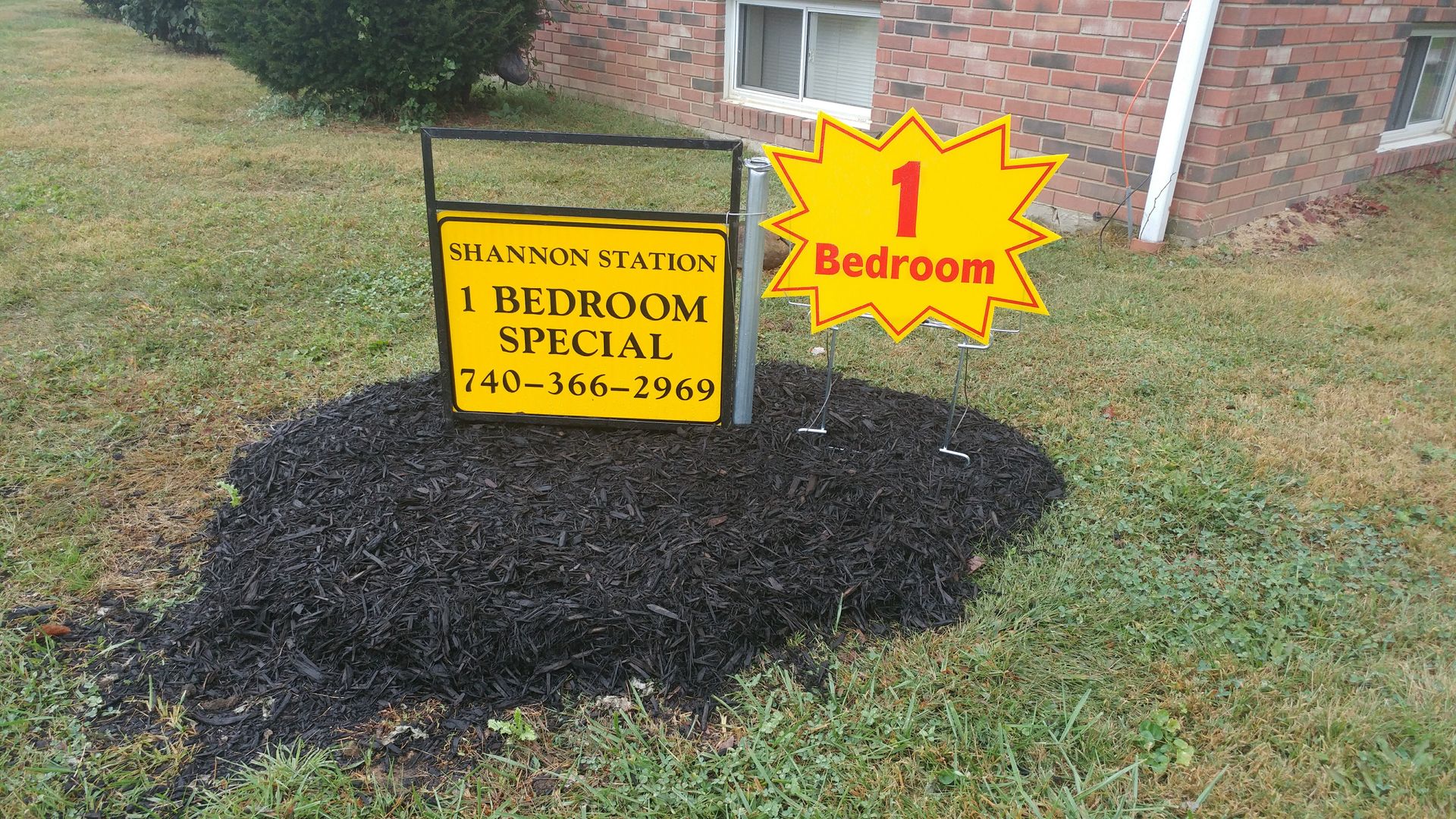 Newark Apartment: 945 Welsh View Drive