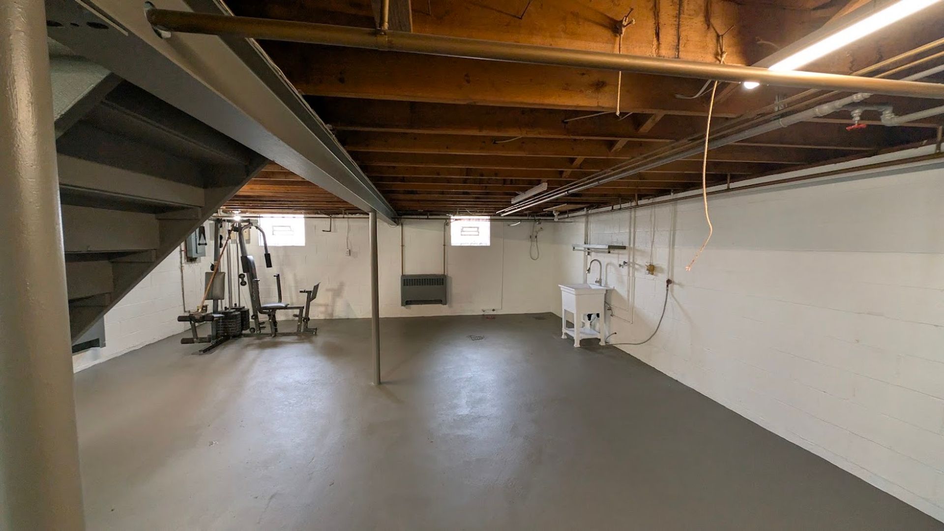 Whitaker House: 151 Frank St.